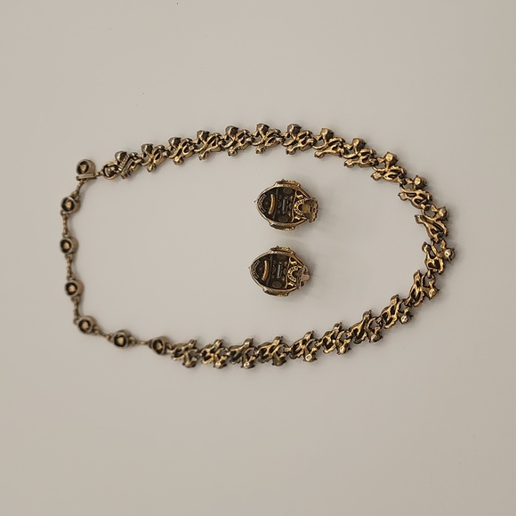 HOLLYCRAFT Vintage Multicolor Crystal Necklace and Earring Set - Picture 10 of 11